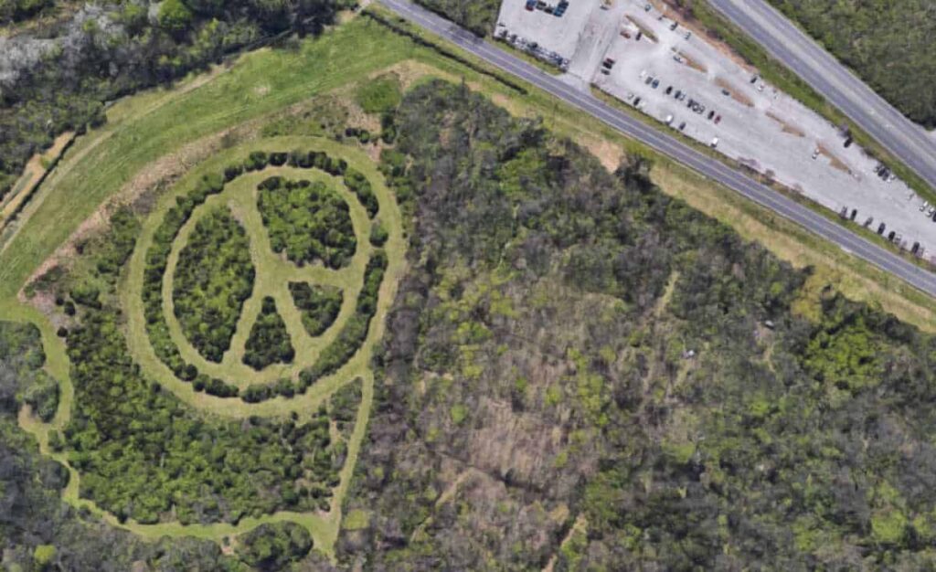 Nashville Airport Peace Sign